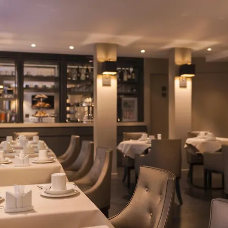 Hotell La Des Ternes 4*