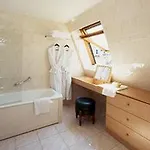 Hotel La Des Ternes