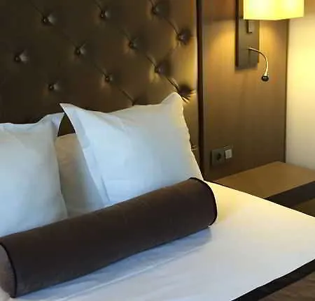 La Des Ternes 4* Париж