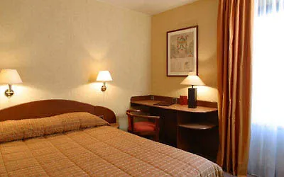 La Des Ternes 4* Париж