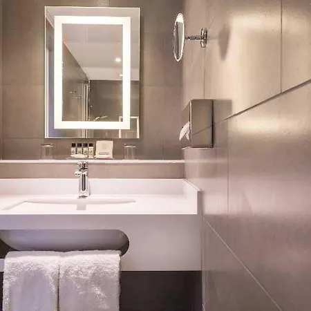 La Des Ternes Otel Paris